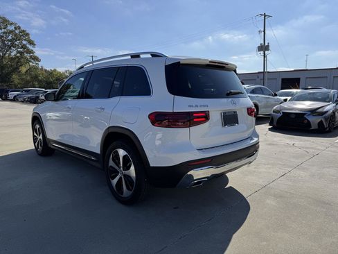 Certified 2025 Mercedes-Benz GLB 250 image 20