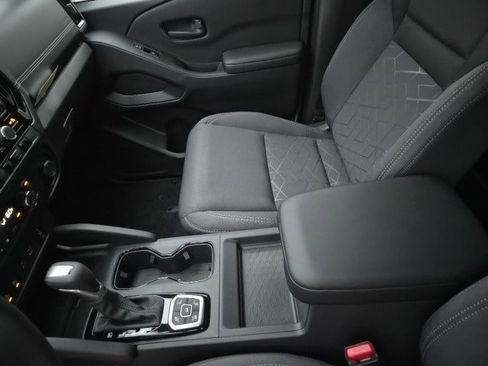 New 2026 Nissan Frontier SV w/ SV Convenience Package image 18