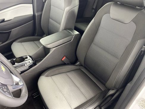 Certified 2024 Chevrolet Trax LT w/ Driver Confidence Package image 21