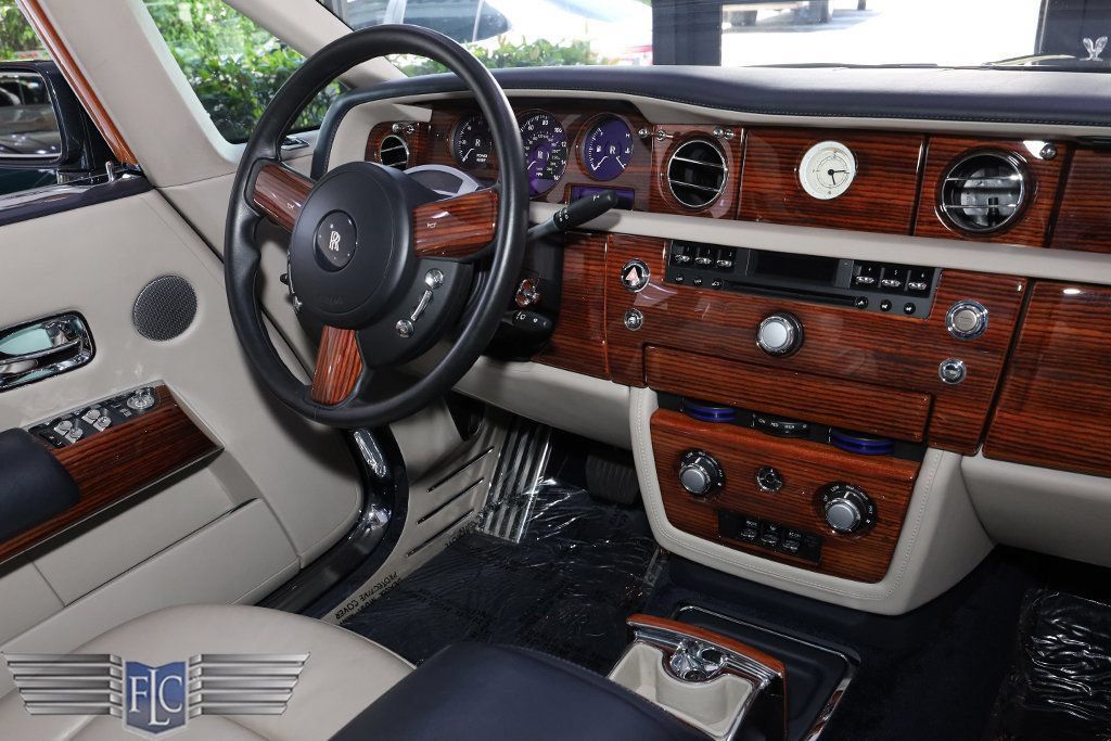 Used 2009 Rolls-Royce Phantom Coupe RWD image 24