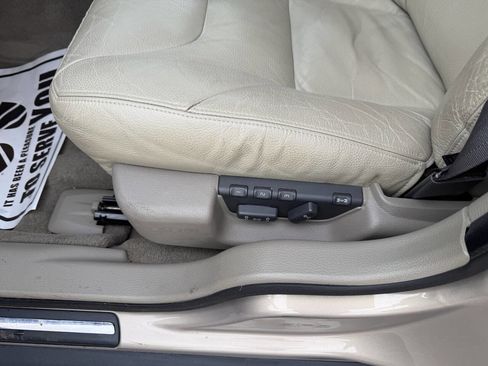 Used 2002 Volvo S60 2.4T image 15