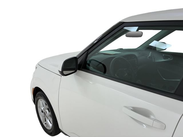 Used 2024 Kia Soul LX w/ Option Group 015 FWD image 10