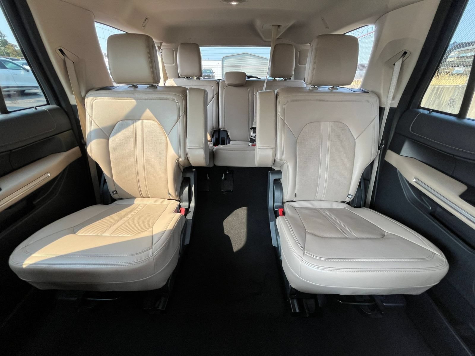 Used 2024 Ford Expedition Max Limited RWD image 42