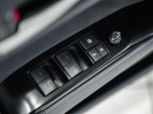 Used 2025 Toyota Camry LE image 36