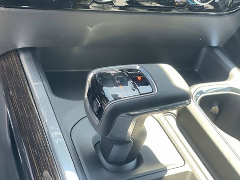 New 2026 GMC Sierra 1500 Elevation w/ Elevation Premium Package AWD/4WD image 18