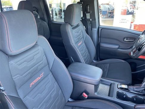 Used 2024 Nissan Frontier Pro-X image 15