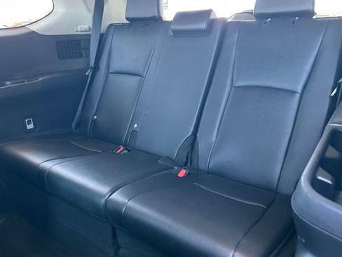 Certified 2025 Toyota Grand Highlander FWD image 15