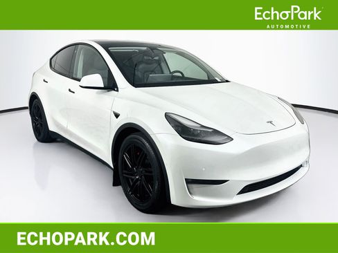 Used 2021 Tesla Model Y Performance AWD/4WD image 1