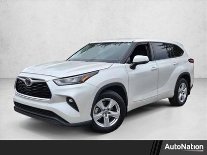 Used 2020 Toyota Highlander LE