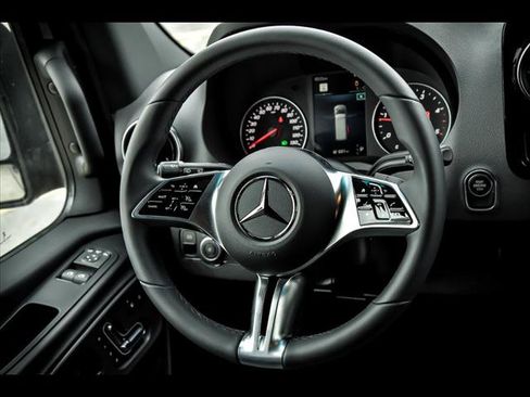 New 2025 Mercedes-Benz Sprinter 2500 image 9
