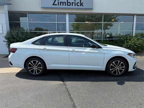 New 2025 Volkswagen Jetta Sport image 2