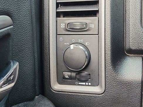 Certified 2021 RAM 1500 Tradesman w/ Popular Equipment Group image 23