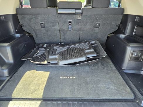 Used 2013 Toyota 4Runner SR5 image 25