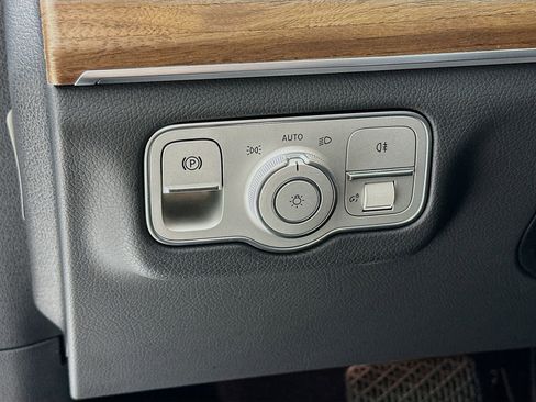 Certified 2025 Mercedes-Benz GLE 350 GLE 350 image 11