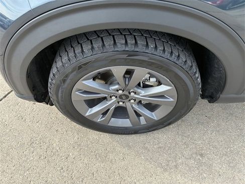 Certified 2022 Ford Explorer XLT w/ Equipment Group 202A image 12