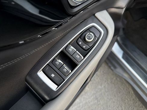 Used 2023 Subaru Outback Limited image 10