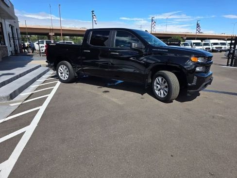 Used 2022 Chevrolet Silverado 1500 Custom image 14
