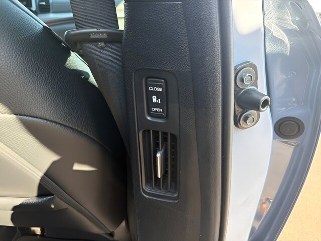 Used 2025 Honda Odyssey Sport-L image 27