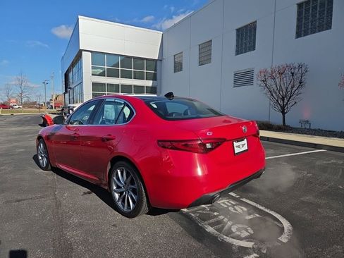 Used 2017 Alfa Romeo Giulia Ti image 6