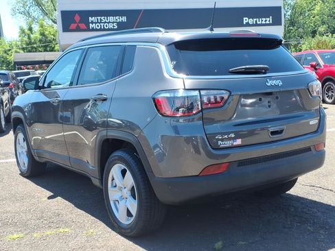 Used 2022 Jeep Compass Latitude w/ Sun and Sound Group AWD/4WD image 6