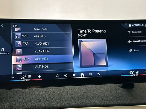 Certified 2024 BMW iX xDrive50 w/ Sport Package image 21