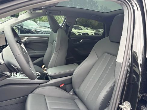 New 2026 Audi A6 Premium Plus AWD/4WD image 13
