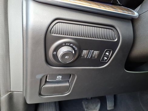 Used 2022 Jeep Grand Wagoneer Series II image 28