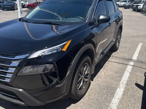 Used 2026 Nissan Rogue S AWD/4WD image 4