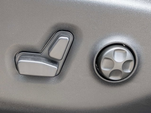 New 2027 Chrysler Pacifica Select FWD image 22