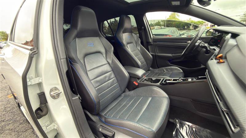 Used 2023 Volkswagen Golf R AWD/4WD image 16