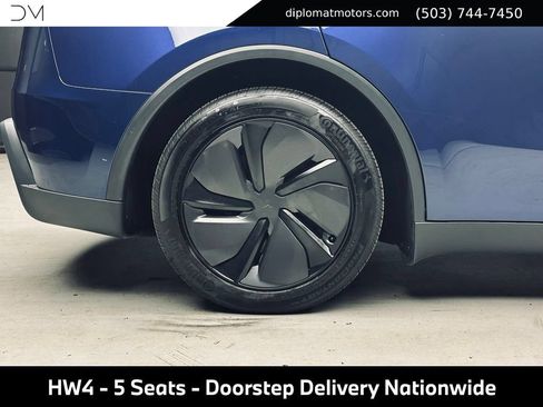 Used 2026 Tesla Model Y Long Range AWD/4WD image 37