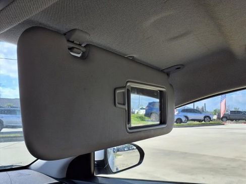 Used 2018 Hyundai Elantra SEL image 17