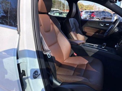 Certified 2023 Volvo XC60 B5 Plus w/ Protection Package Premier image 9