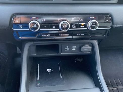 Used 2023 Honda Pilot Touring image 19