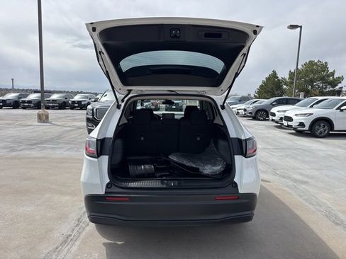 Used 2024 Honda HR-V LX image 28