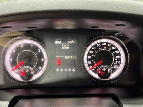 Used 2019 RAM 1500 Express w/ Express Value Package image 29