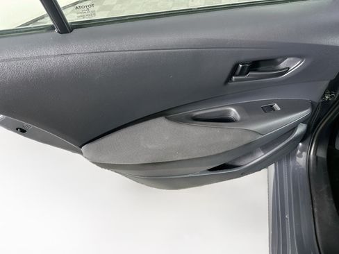 Used 2025 Toyota Corolla LE FWD image 24