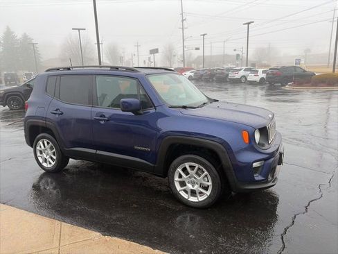 Used 2021 Jeep Renegade Latitude w/ Convenience Group image 1