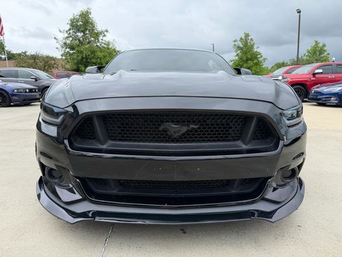Used 2015 Ford Mustang GT RWD image 2