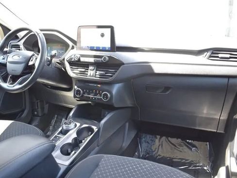 Used 2023 Ford Escape Active AWD/4WD image 12
