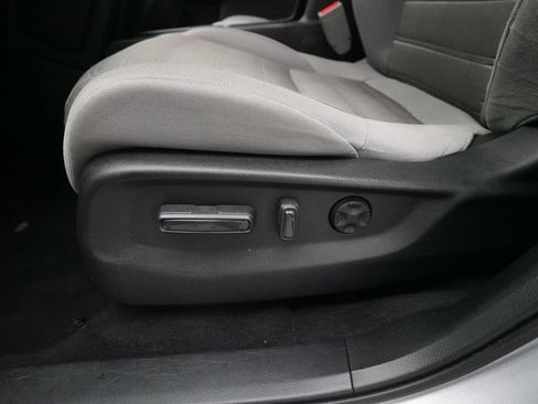 Used 2018 Honda CR-V EX image 27