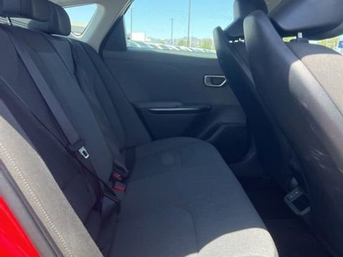 Used 2025 Kia K4 FWD image 29