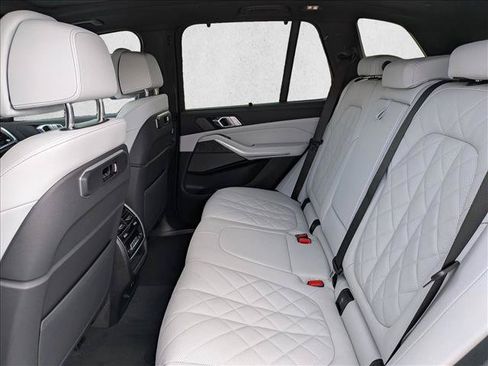 Certified 2026 BMW X5 sDrive40i RWD image 17