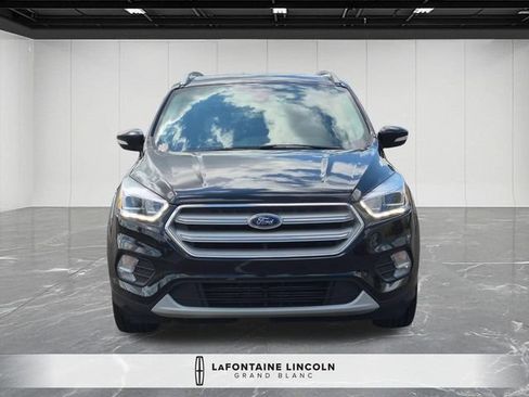 Used 2019 Ford Escape Titanium w/ U9j03 - Titanium Tow Package AWD/4WD image 8