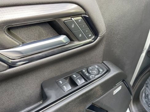 Used 2024 GMC Sierra 2500 AT4 w/ AT4 Premium Plus Package image 6