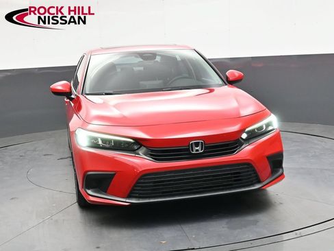 Used 2022 Honda Civic EX image 9