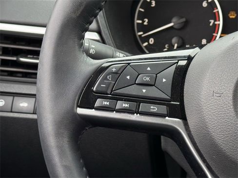 Used 2019 Nissan Altima 2.5 SV image 13