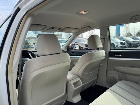 Used 2013 Subaru Outback 2.5i image 31