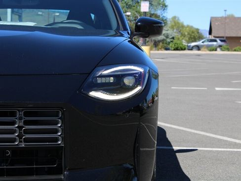 Used 2025 Nissan Z Performance w/ Floor Mat Package RWD image 4