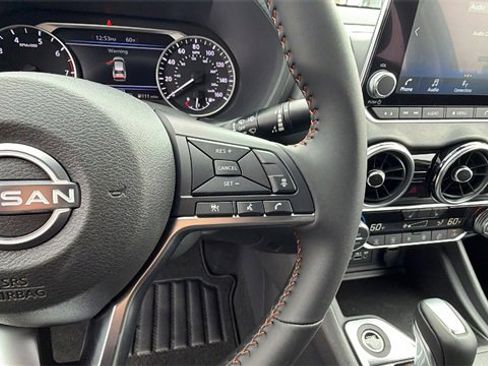 New 2025 Nissan Sentra SR image 28